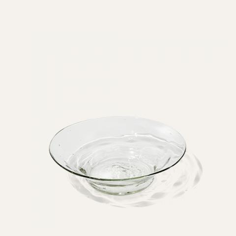 glass shallow bowl