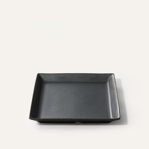 Square plate M