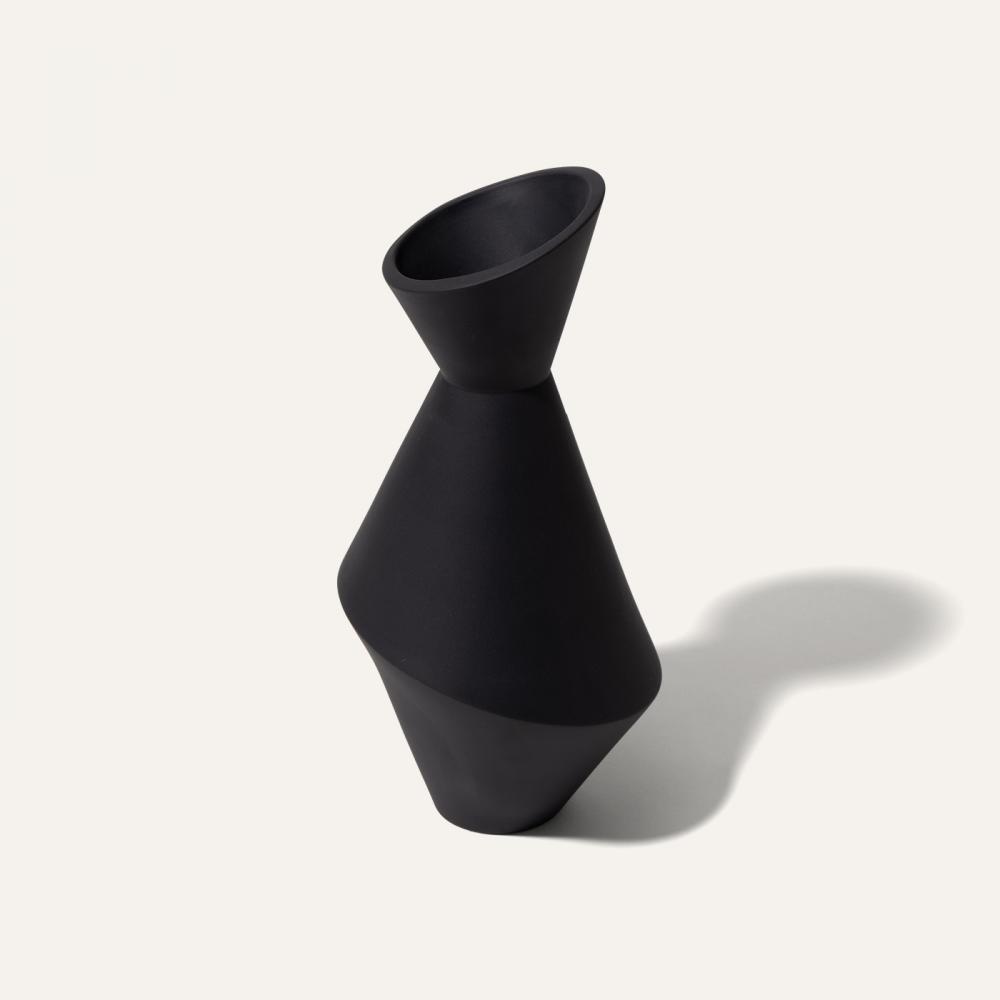 handmade vase black