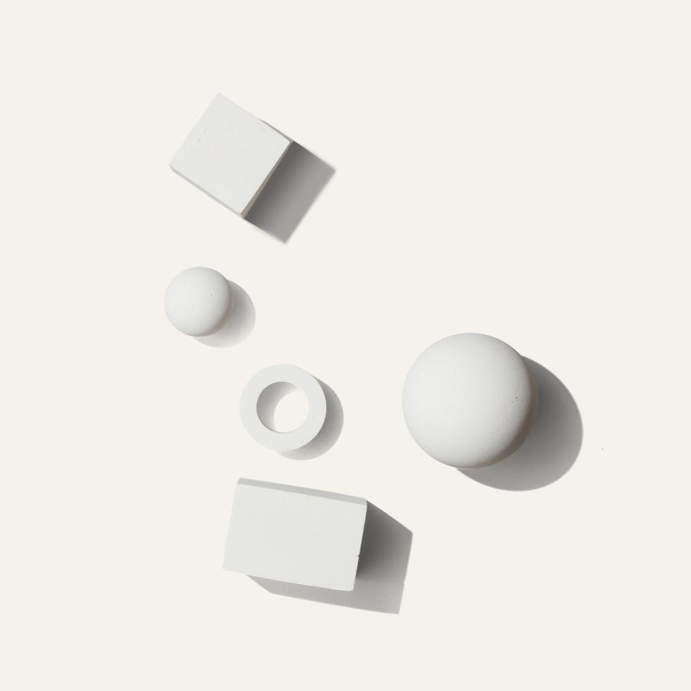 set white objects