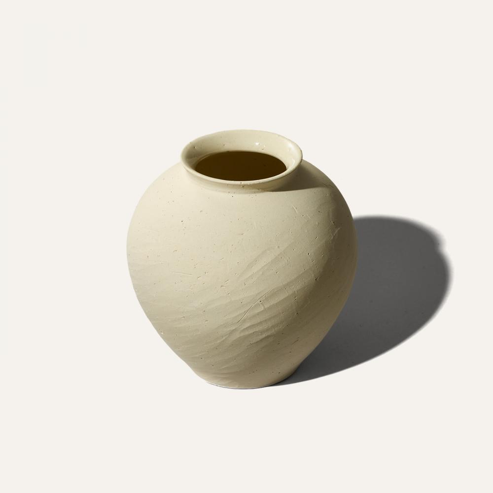 ceramic vase M