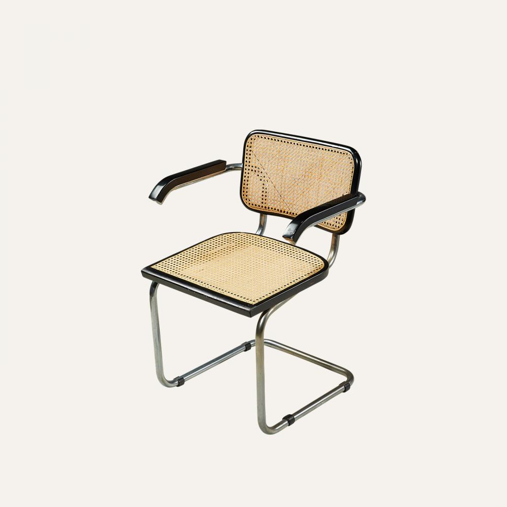 cesca chair with armrest