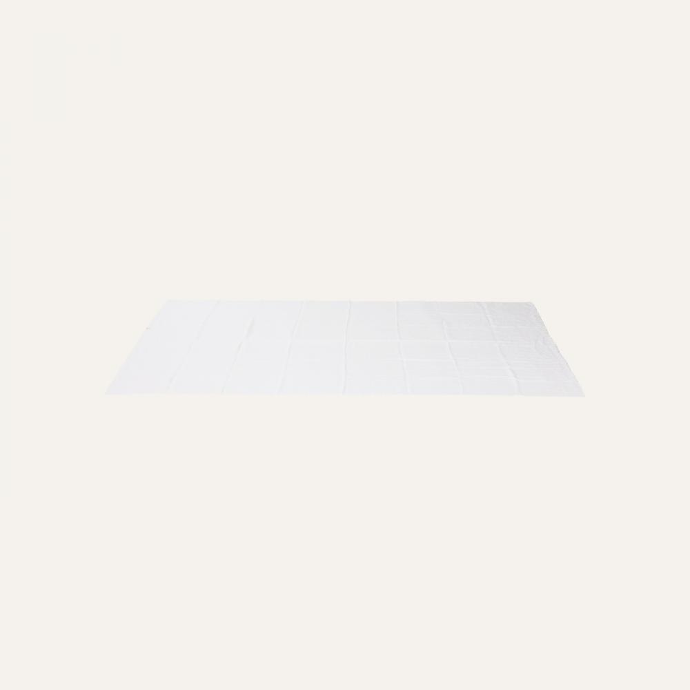 table cloth white