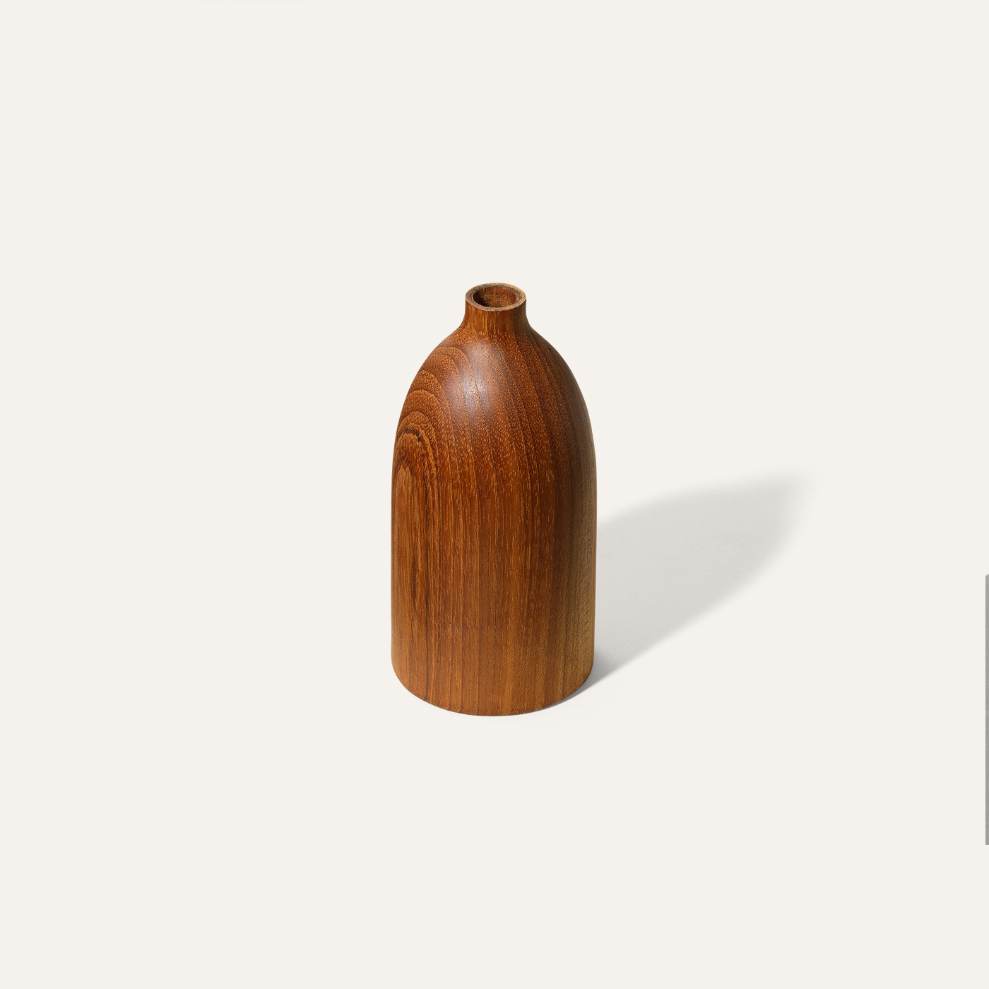 wood vase M