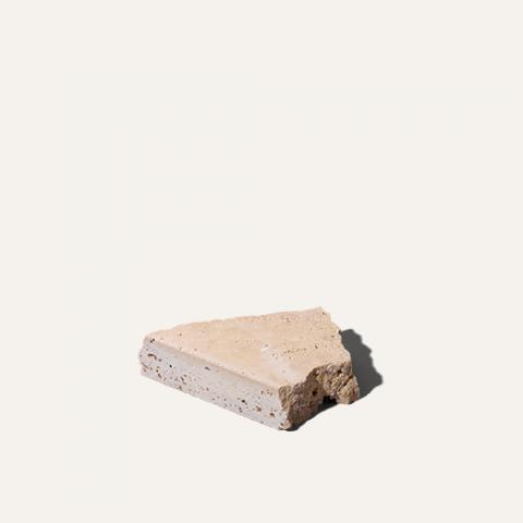 stone objet B