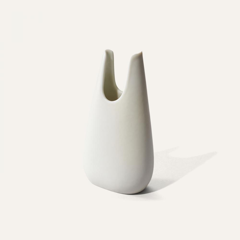 CAOLINA white vase