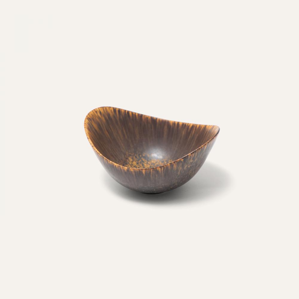 bowl b