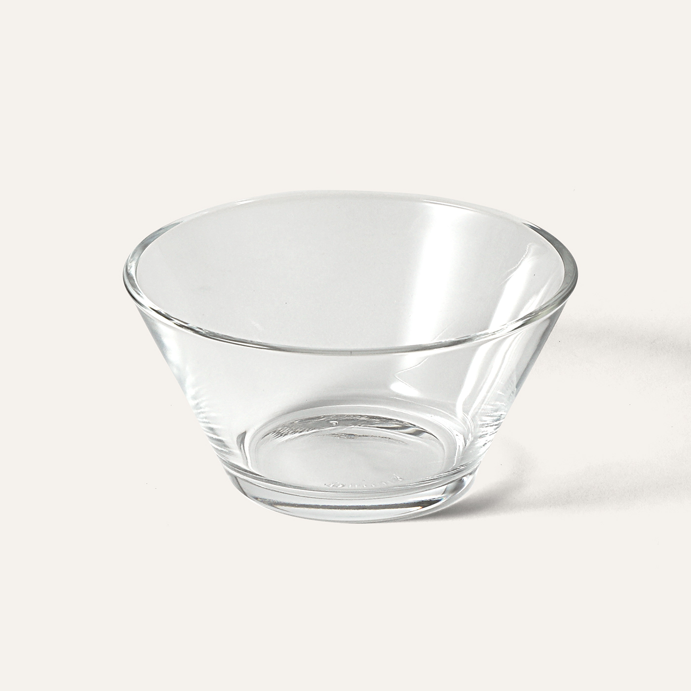 Kartio glass bowl