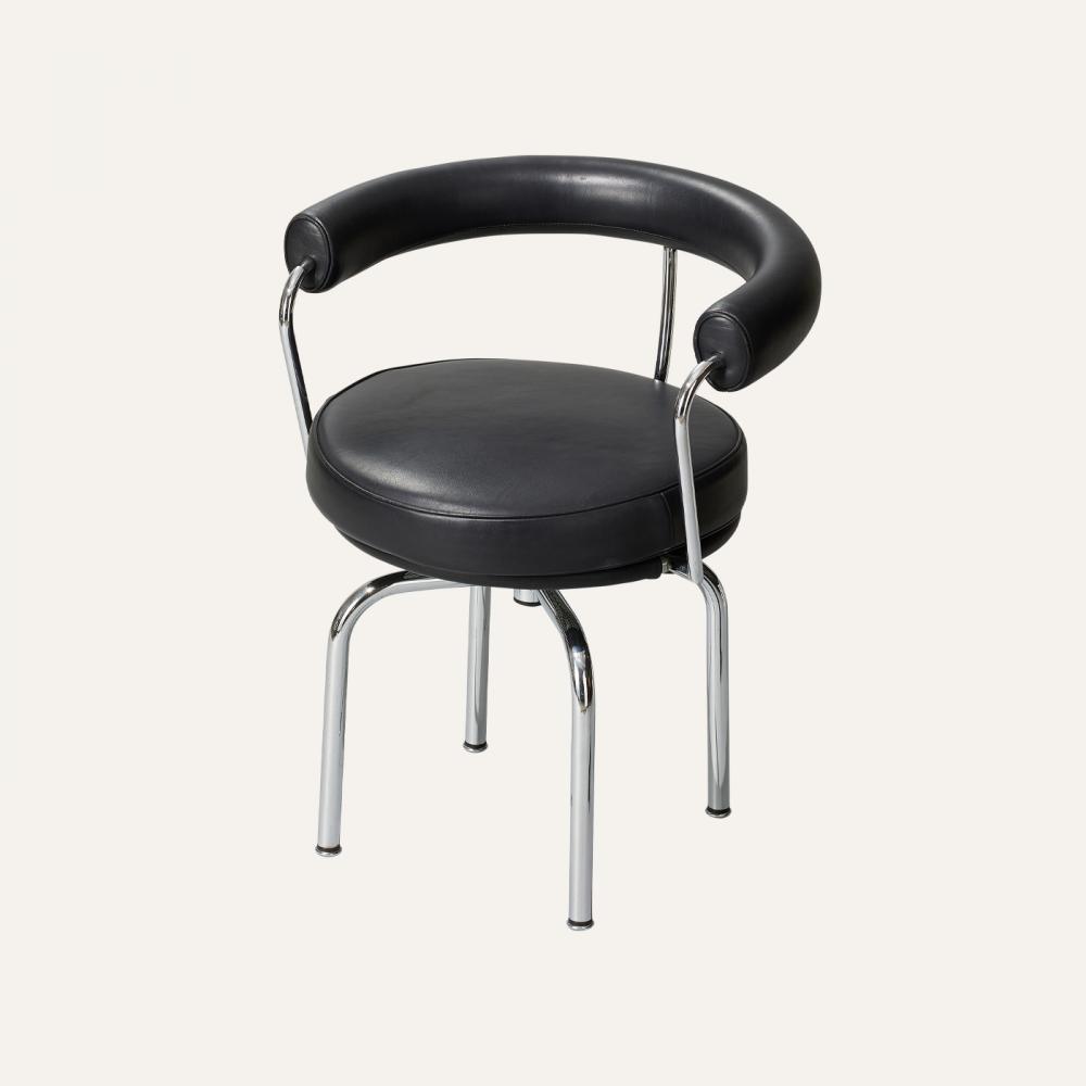 LC7 Swivel chair