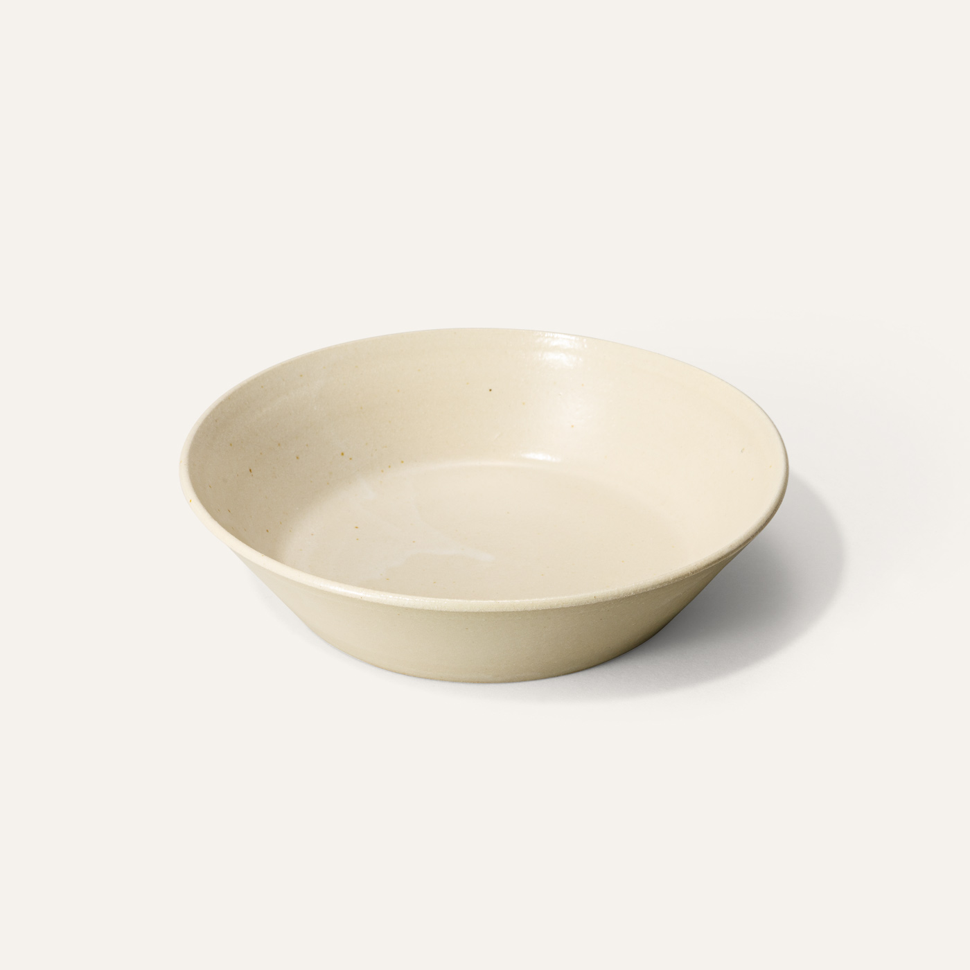 shallow bowl white