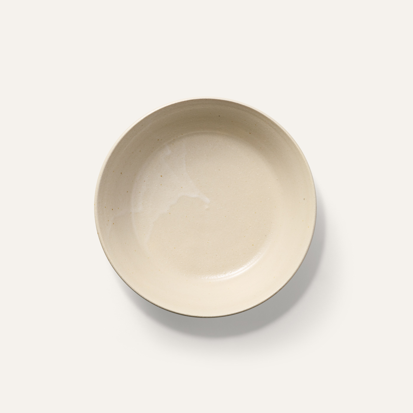 shallow bowl white