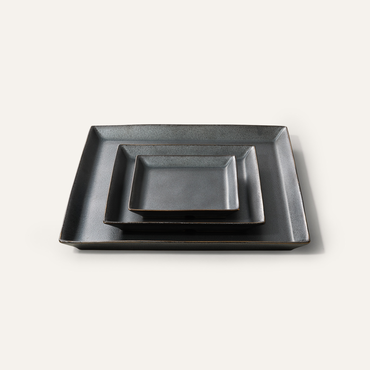 Square plate S